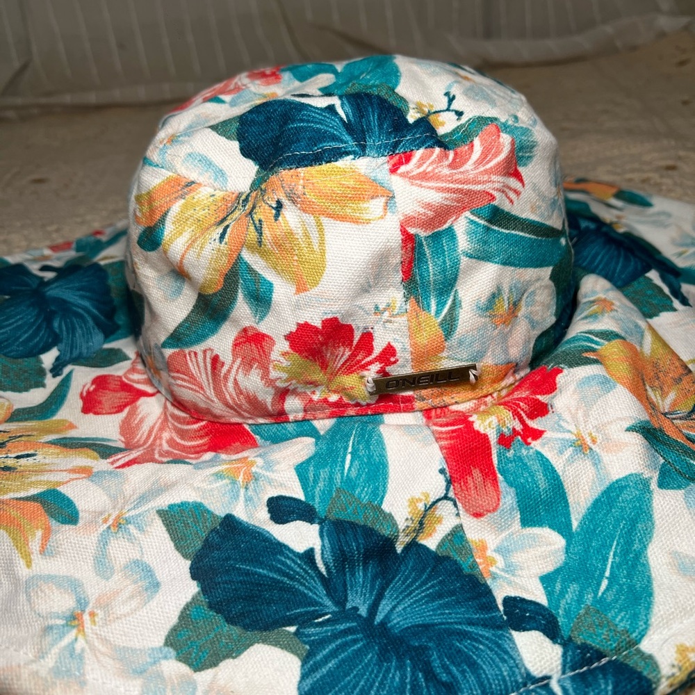 O'Neill Stowaway Sun Hat Tropical Print